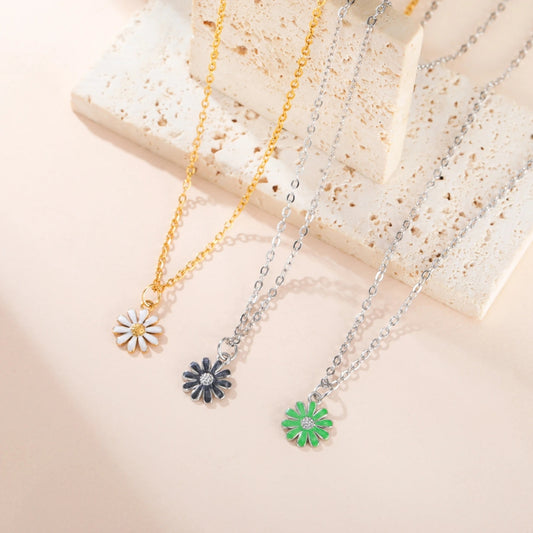 BloomDaisy™ Mini Flower Pendant Necklace