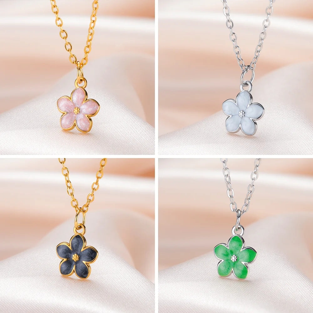 BloomDaisy™ Mini Flower Pendant Necklace