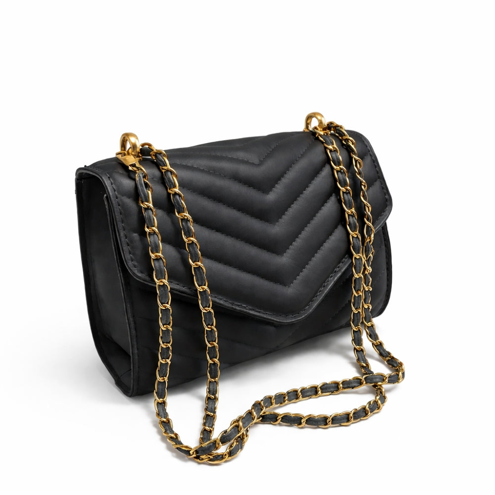 ChainVogue™ Quilted Chain Crossbody Bag