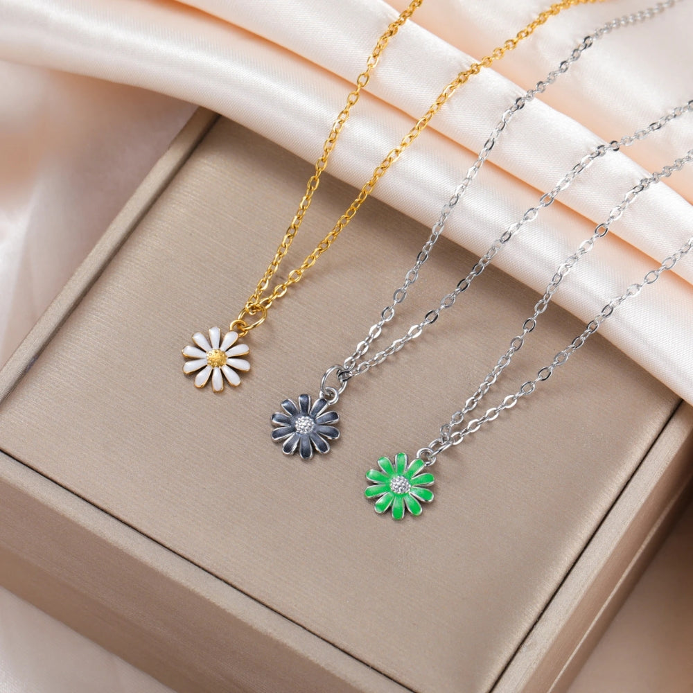 BloomDaisy™ Mini Flower Pendant Necklace