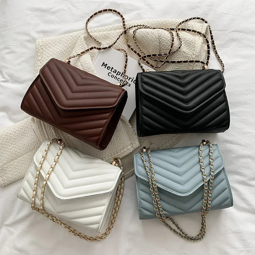ChainVogue™ Quilted Chain Crossbody Bag